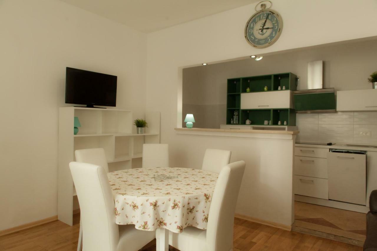 Holiday Home Domi Novi Vinodolski Ngoại thất bức ảnh