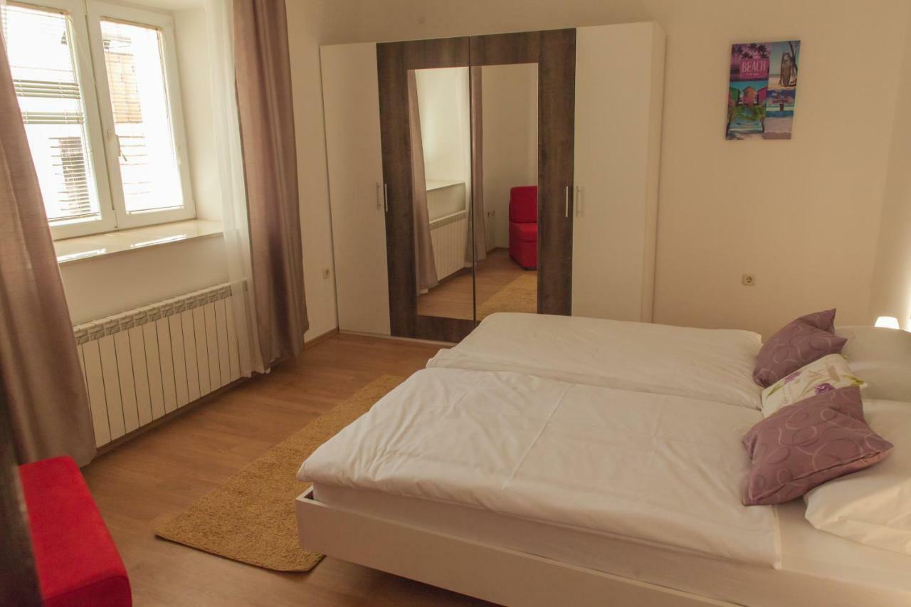 Holiday Home Domi Novi Vinodolski Ngoại thất bức ảnh